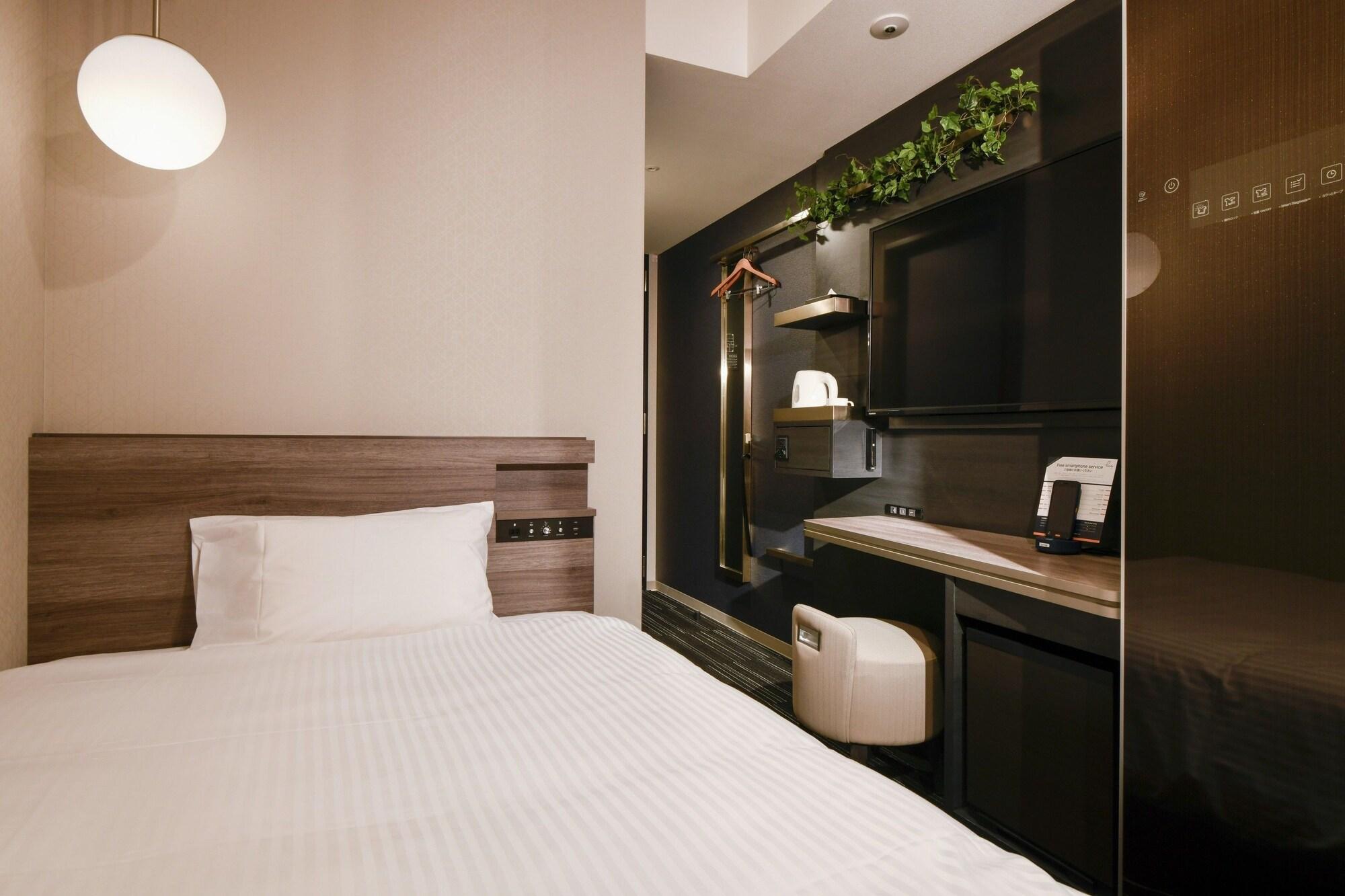 Henn Na Hamamatsucho 3* Tokio
